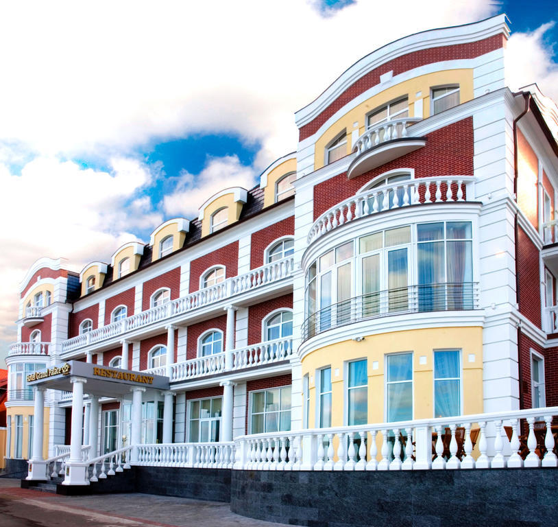Hotel Grand Palace スヴェトロゴルスク エクステリア 写真